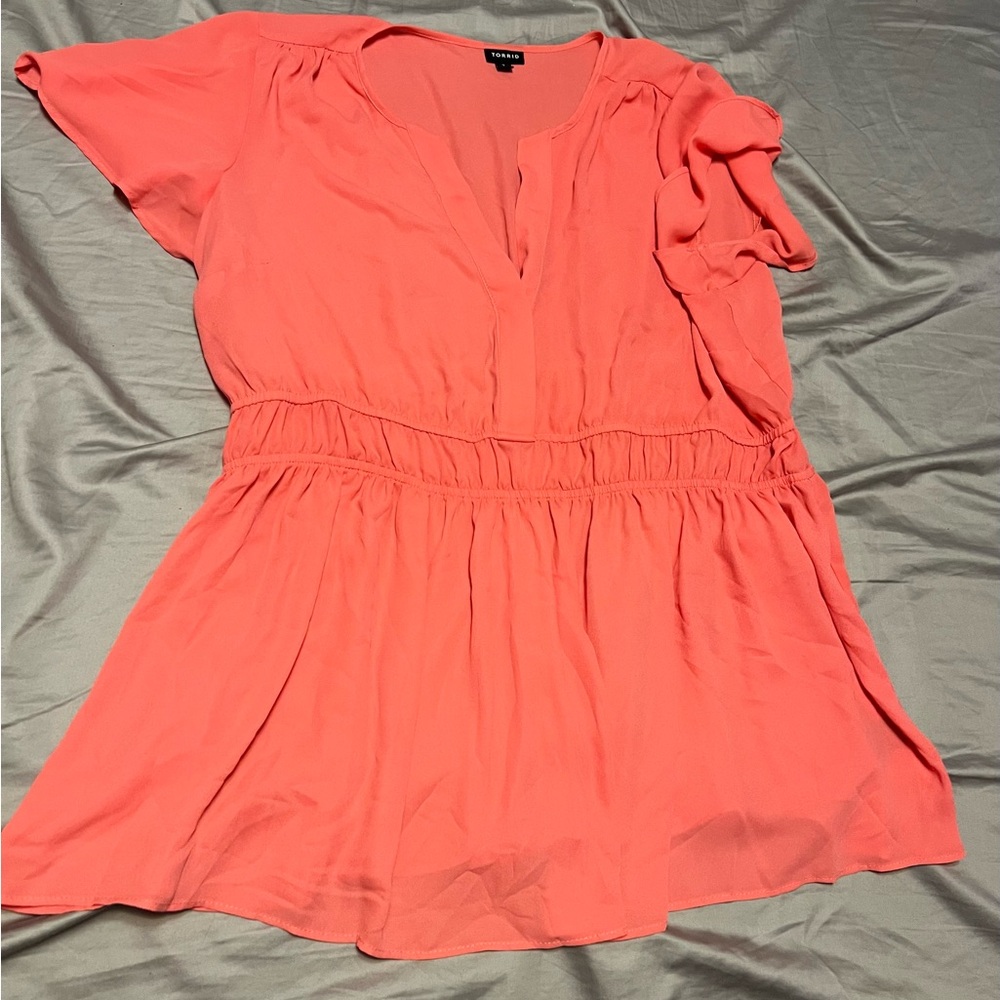 Torrid Coral Flutter Sleeve Blouse Relaxed Fit